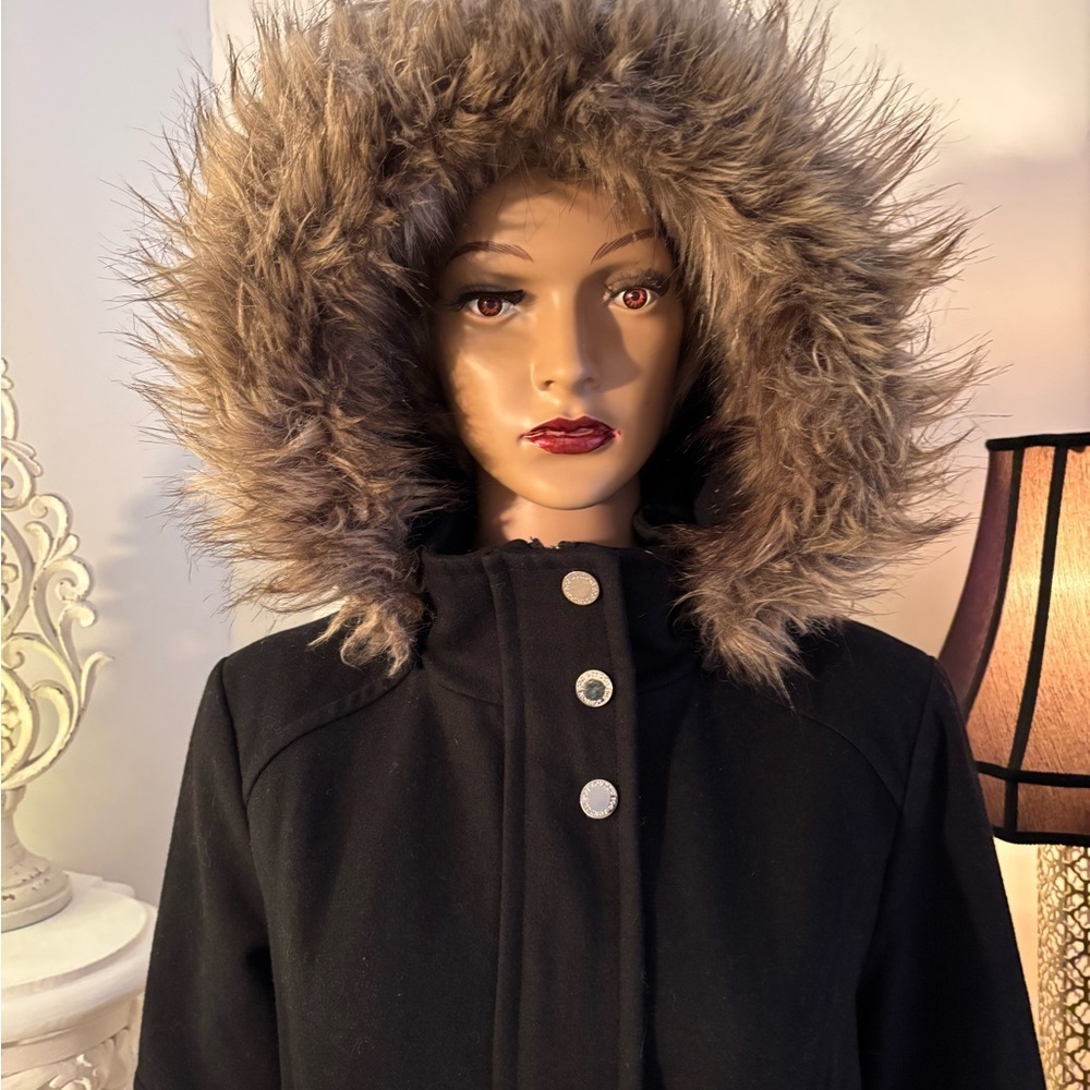 Women's Black Faux Fur-Trimmed Coat - Picture 5 of 16